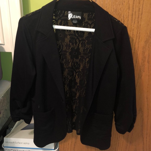Black blazer!! - Picture 1 of 6